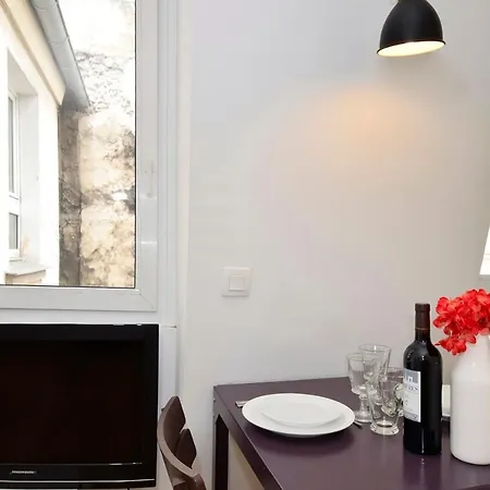S02441 - Montorgueil Studio Sur Cour 公寓 *